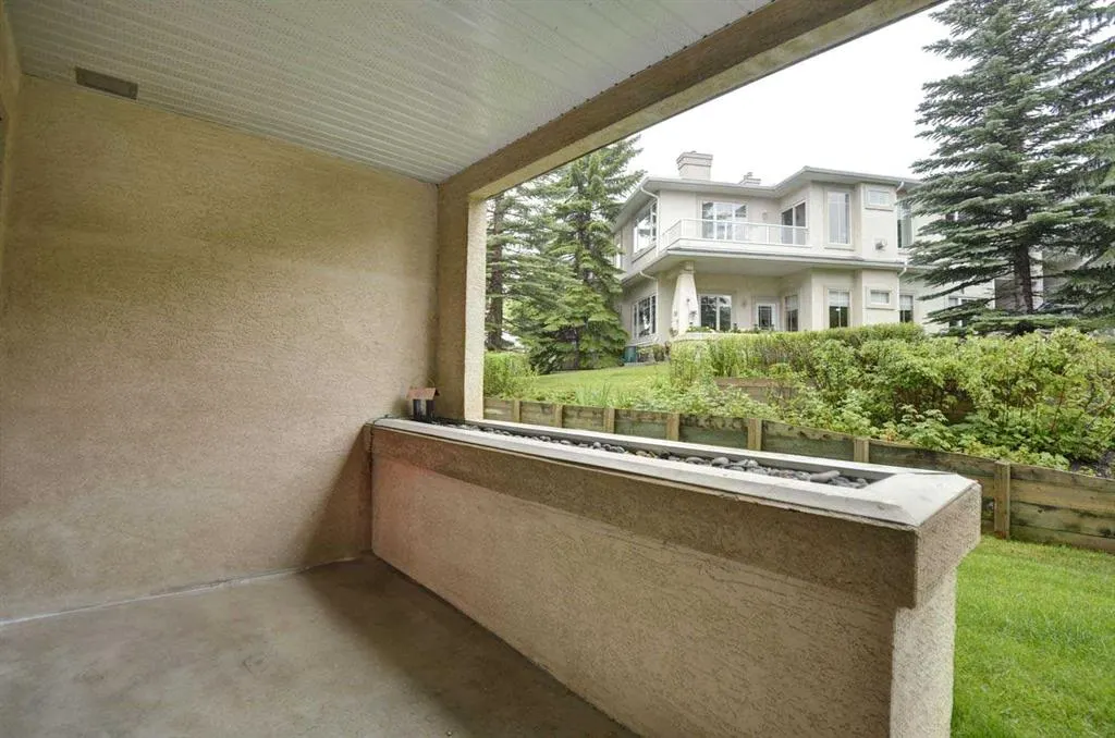 108 Edgeridge Terrace NW, #109