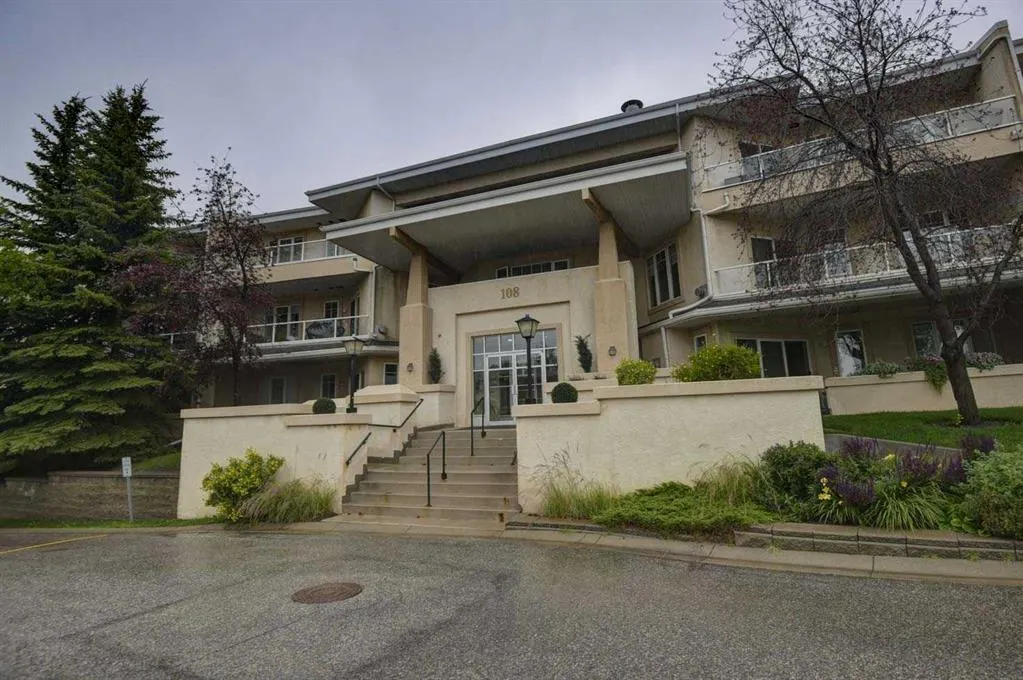 108 Edgeridge Terrace NW, #109