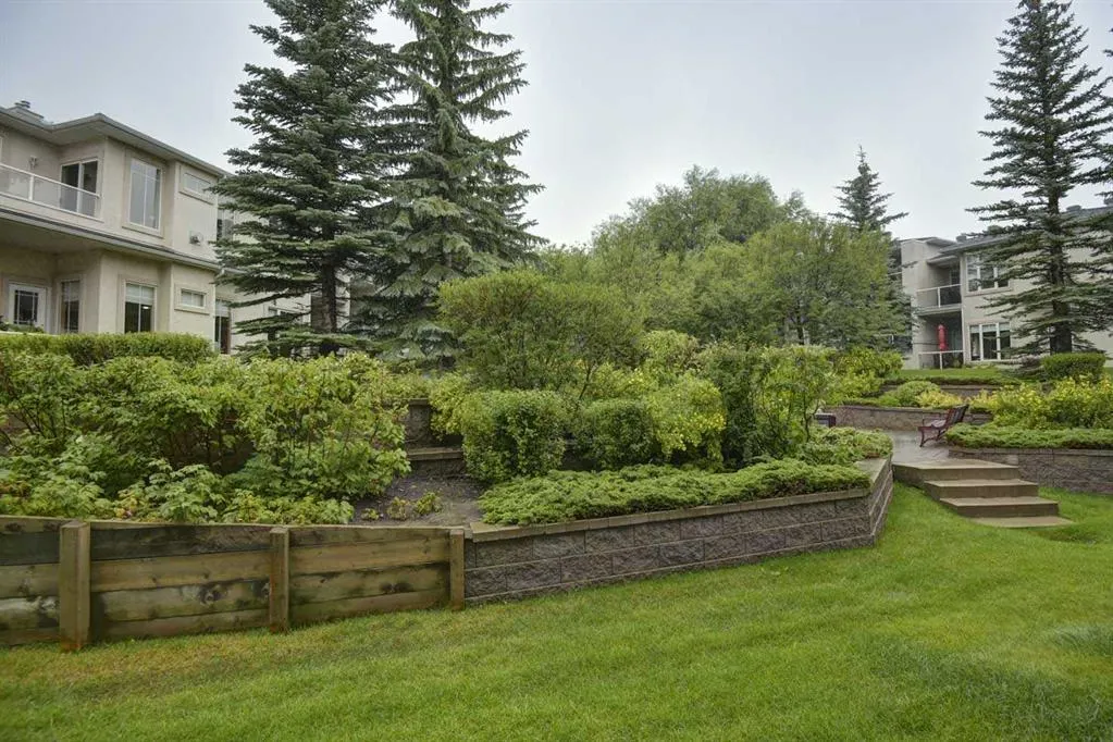 108 Edgeridge Terrace NW, #109