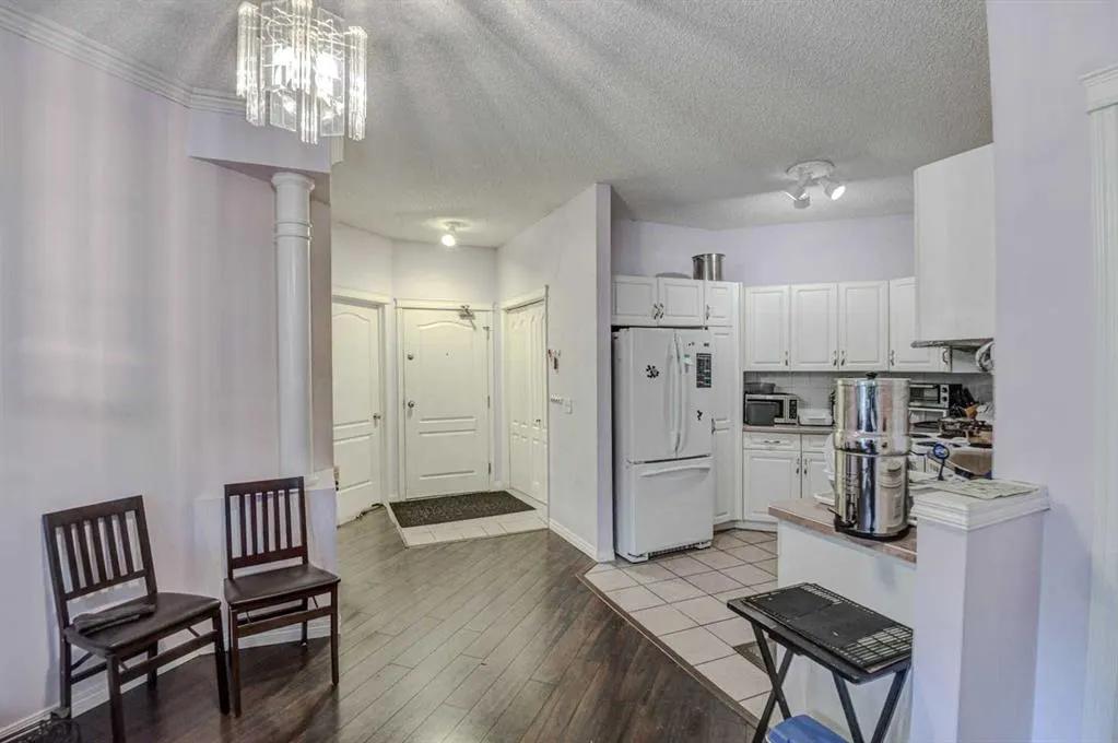 108 Edgeridge Terrace NW, #109