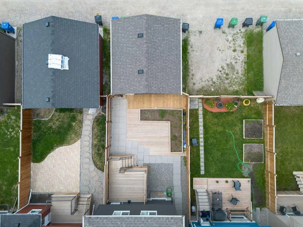 75 Howse Crescent NE