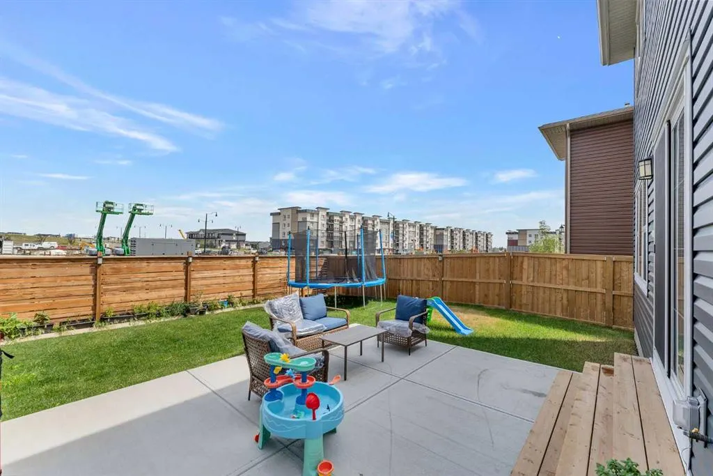 383 Dawson Harbour Court