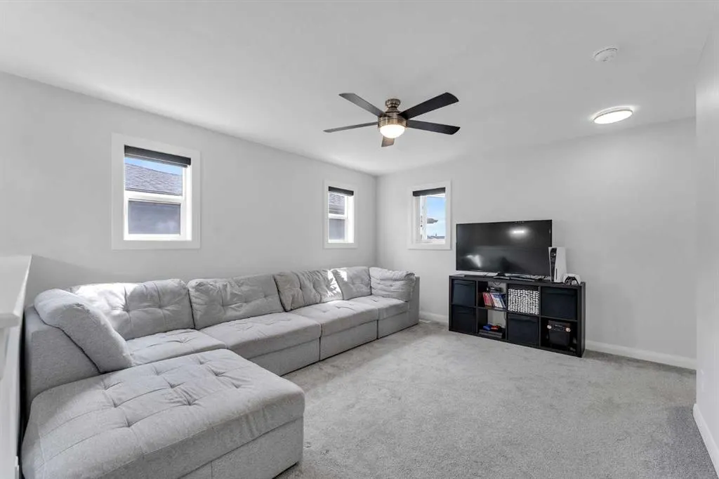 383 Dawson Harbour Court