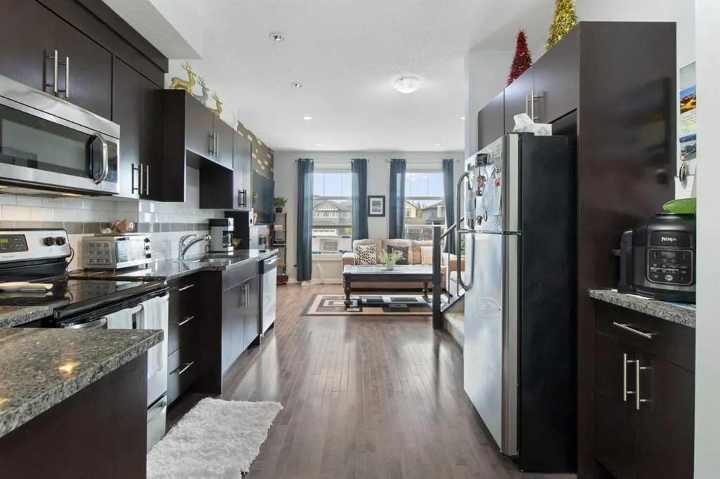 248 Kinniburgh Boulevard, #44
