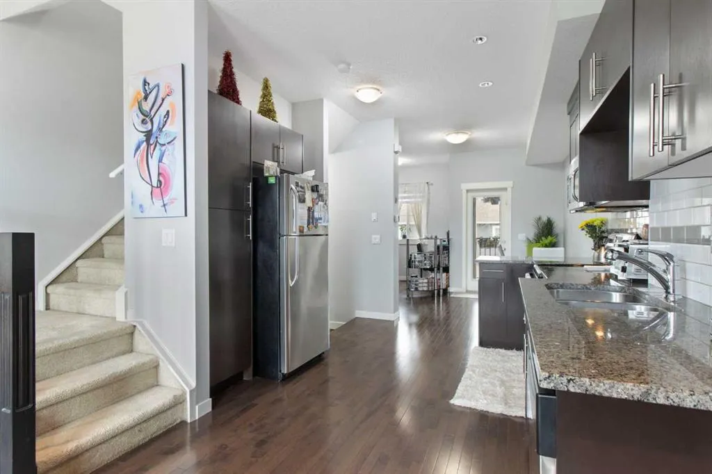 248 Kinniburgh Boulevard, #44
