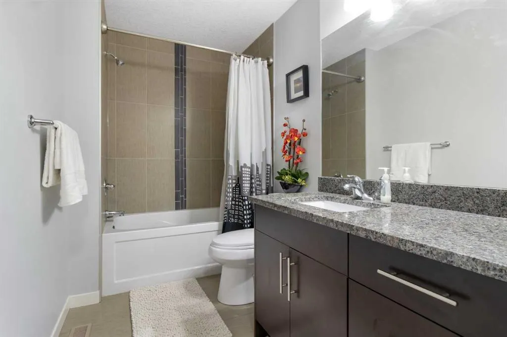 248 Kinniburgh Boulevard, #44