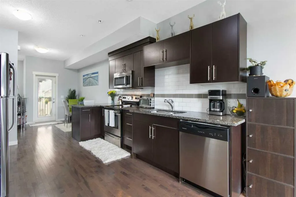 248 Kinniburgh Boulevard, #44