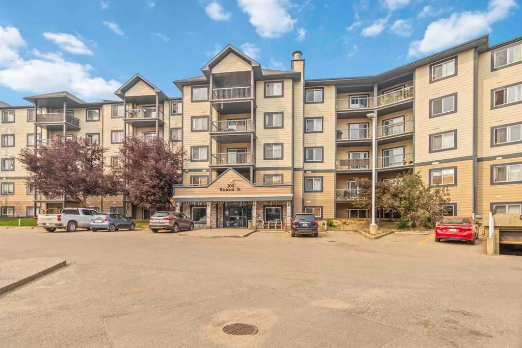 200 Richard Street, #338