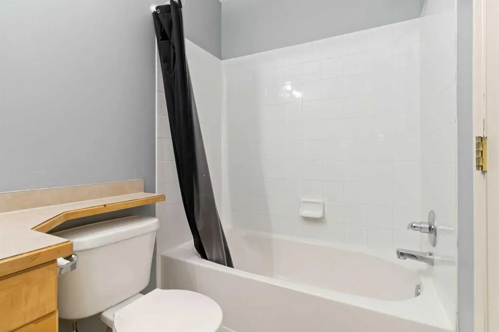200 Richard Street, #338
