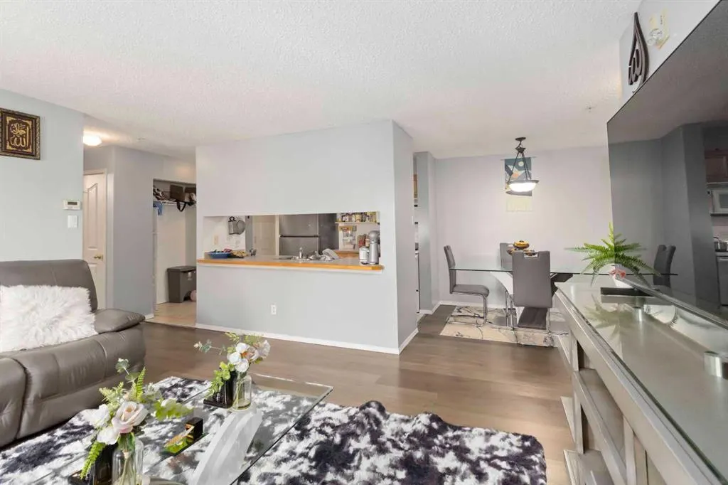 200 Richard Street, #338