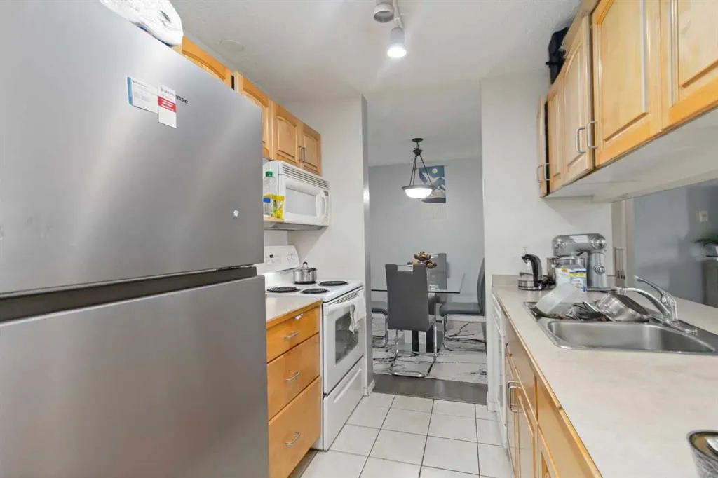 200 Richard Street, #338