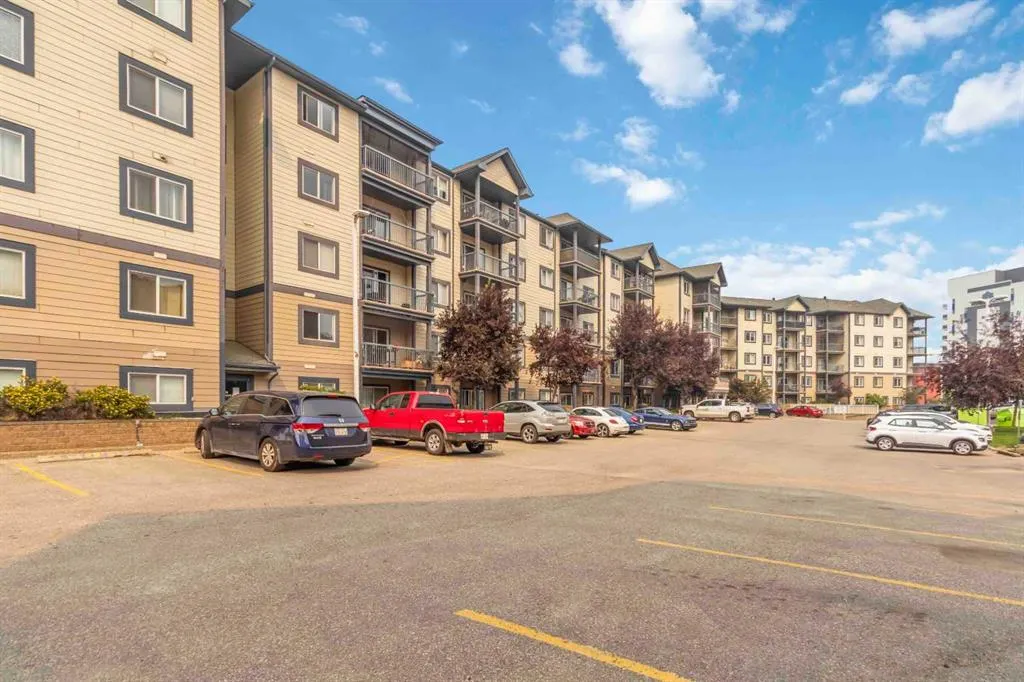 200 Richard Street, #338