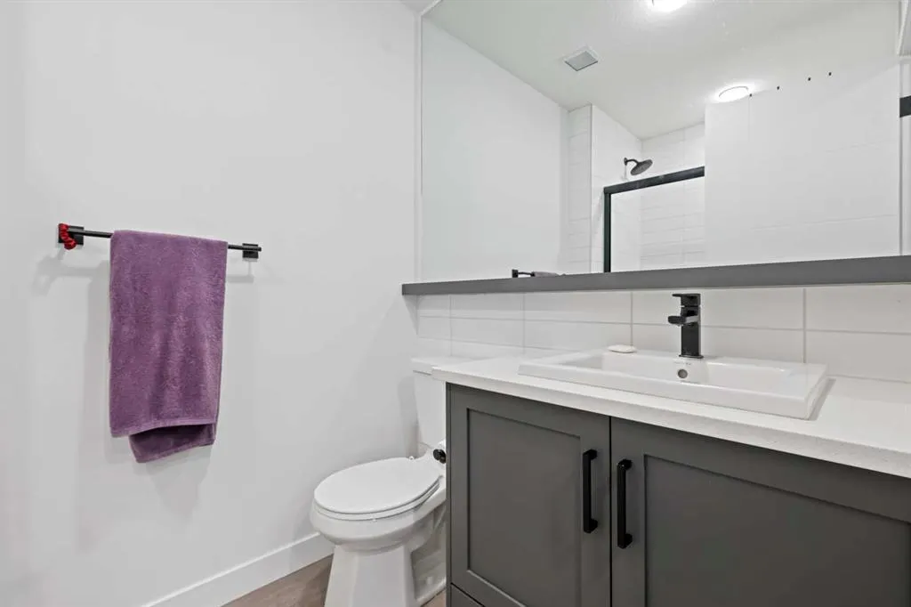 3932 University Avenue NW, #506