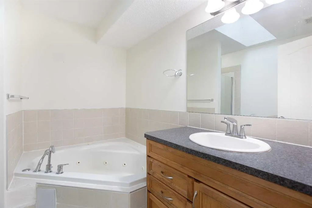 373 Brightonstone Green SE