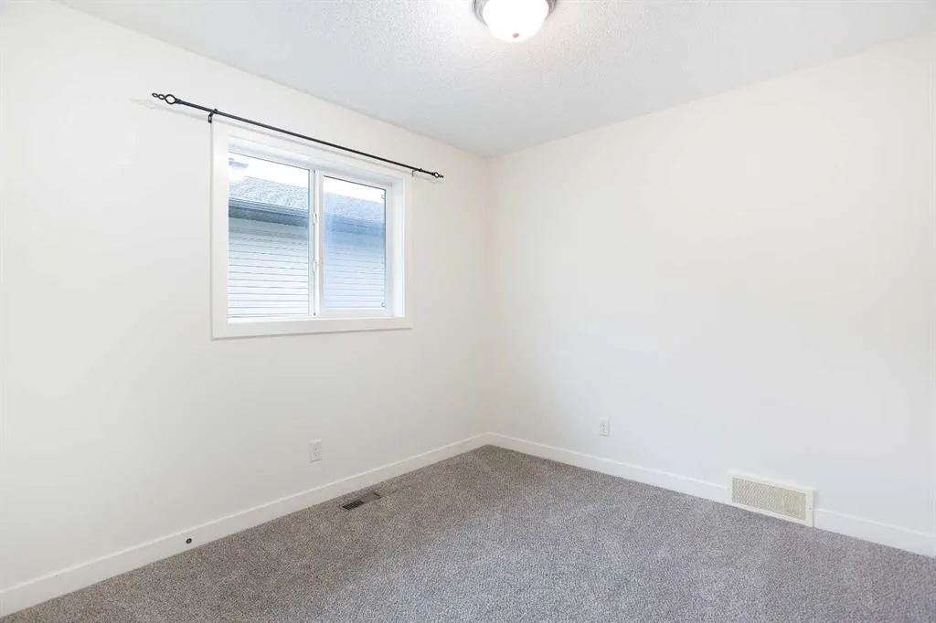 373 Brightonstone Green SE