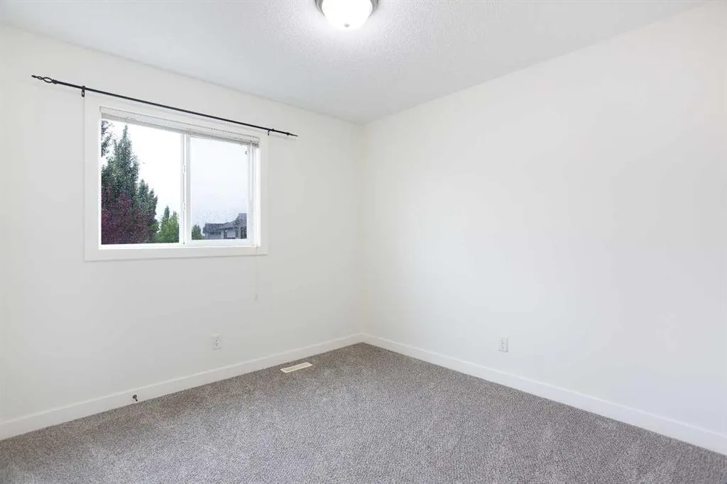 373 Brightonstone Green SE