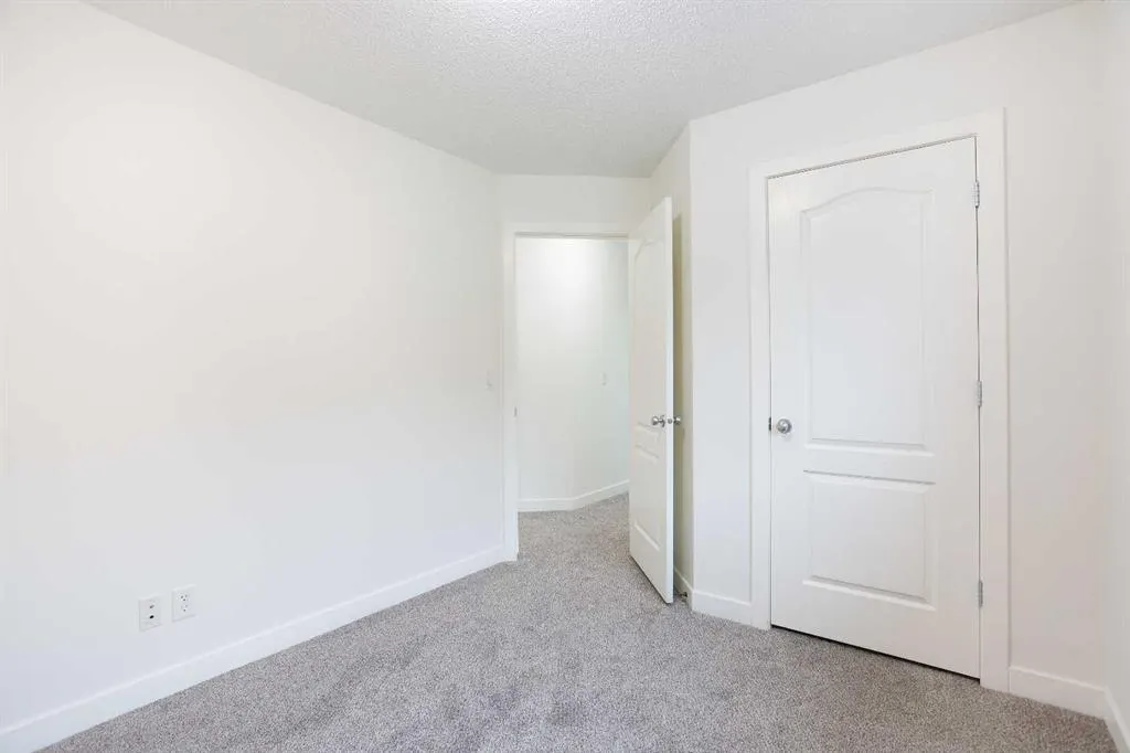 373 Brightonstone Green SE