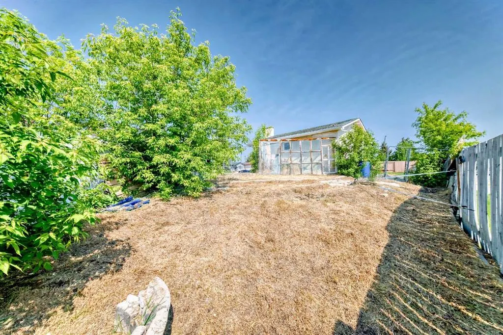32 Radcliffe Bay SE