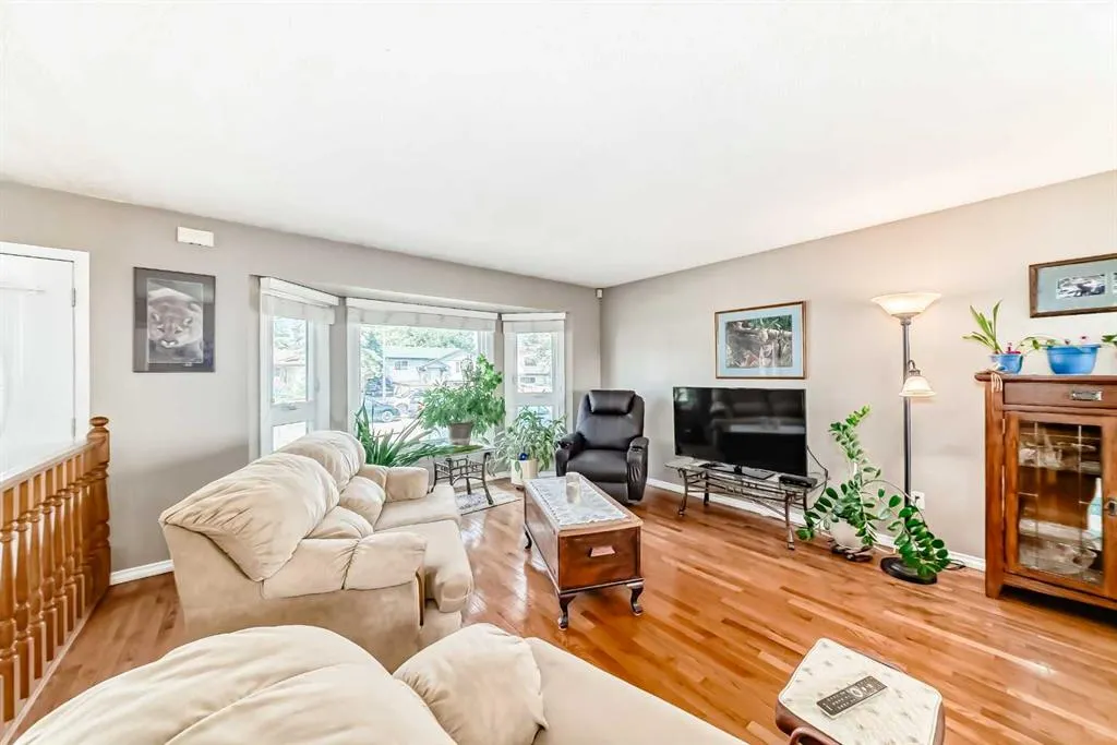 32 Radcliffe Bay SE