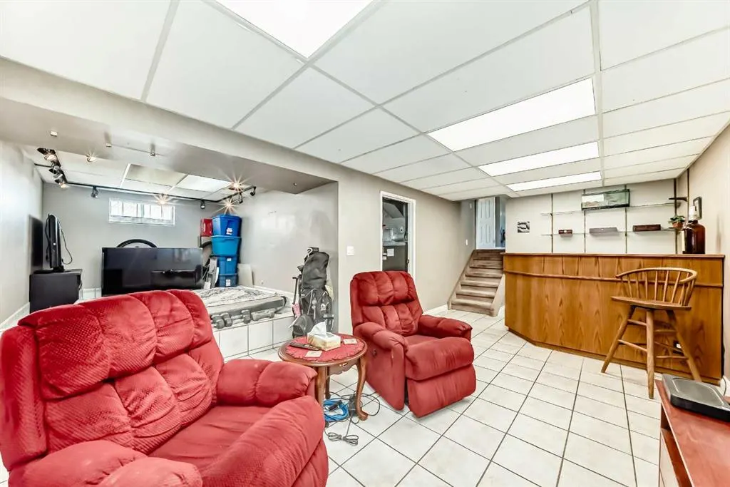 32 Radcliffe Bay SE