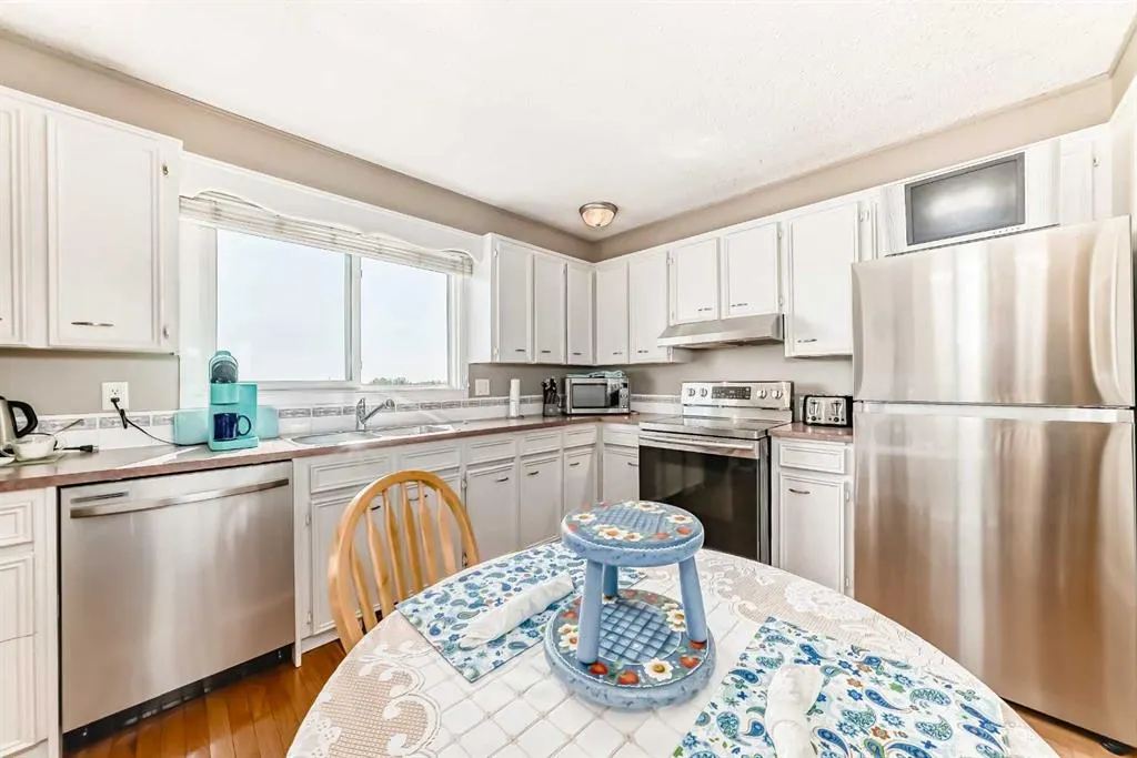 32 Radcliffe Bay SE