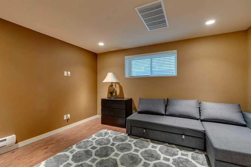 88 Cranford Crescent SE