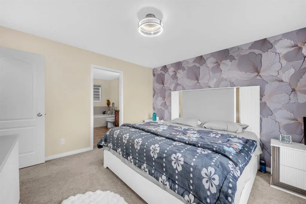 151 Martha's Meadows Close NE