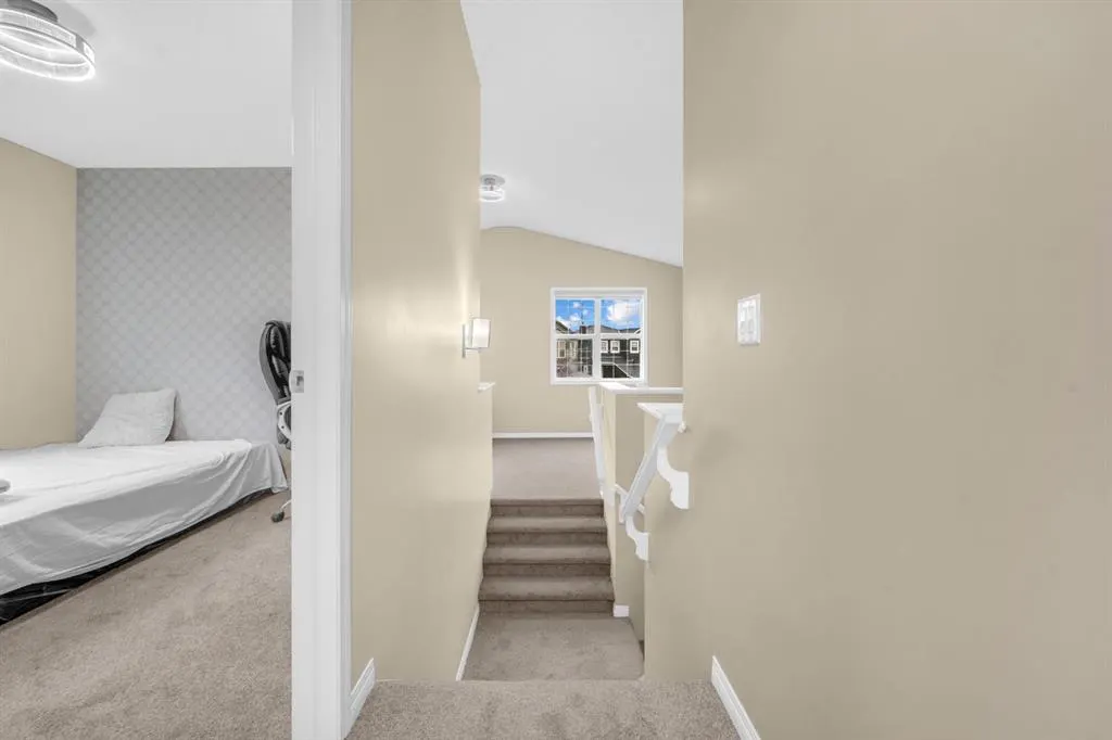 151 Martha's Meadows Close NE