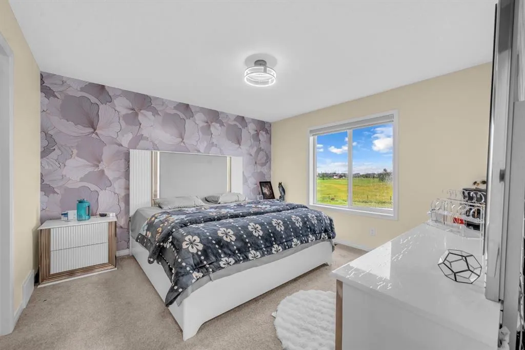 151 Martha's Meadows Close NE