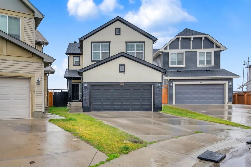 151 Martha's Meadows Close NE
