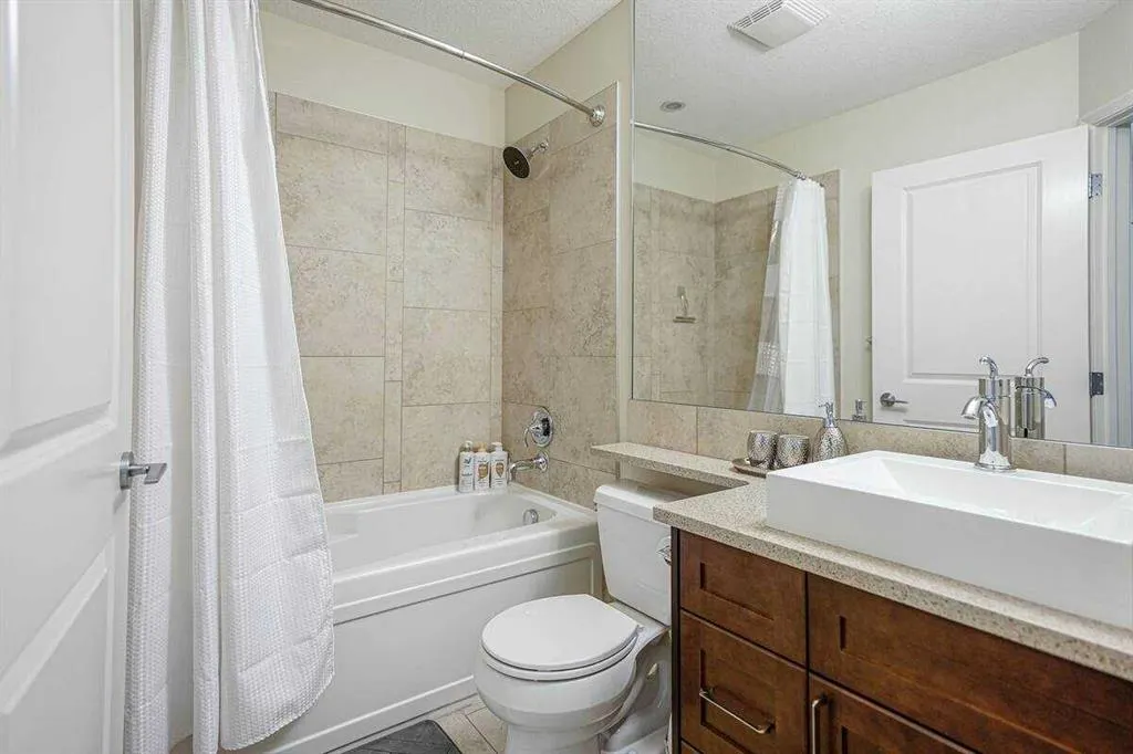 211 13 Avenue SE, #1004