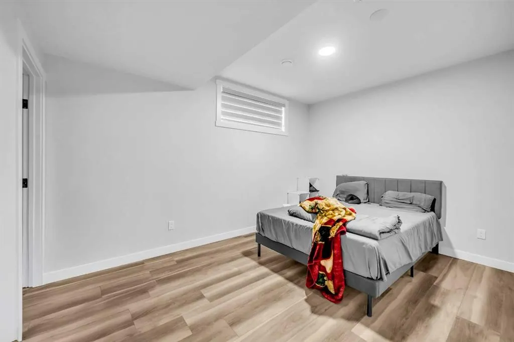 37 Edith Manor NW
