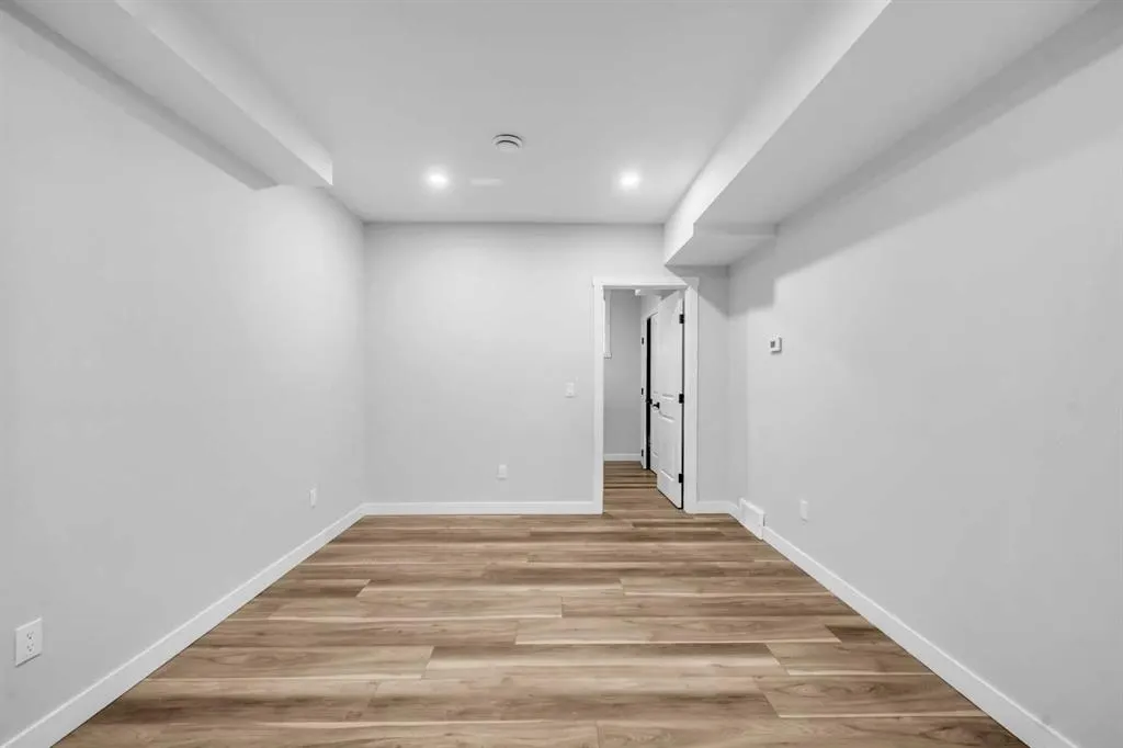 37 Edith Manor NW