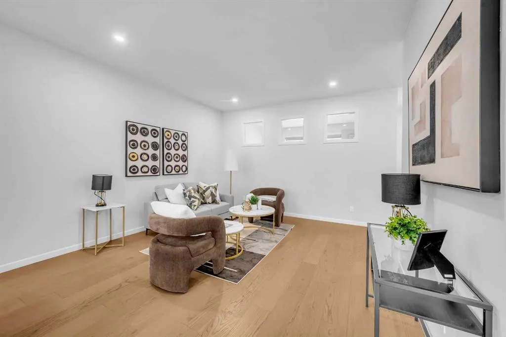 37 Edith Manor NW