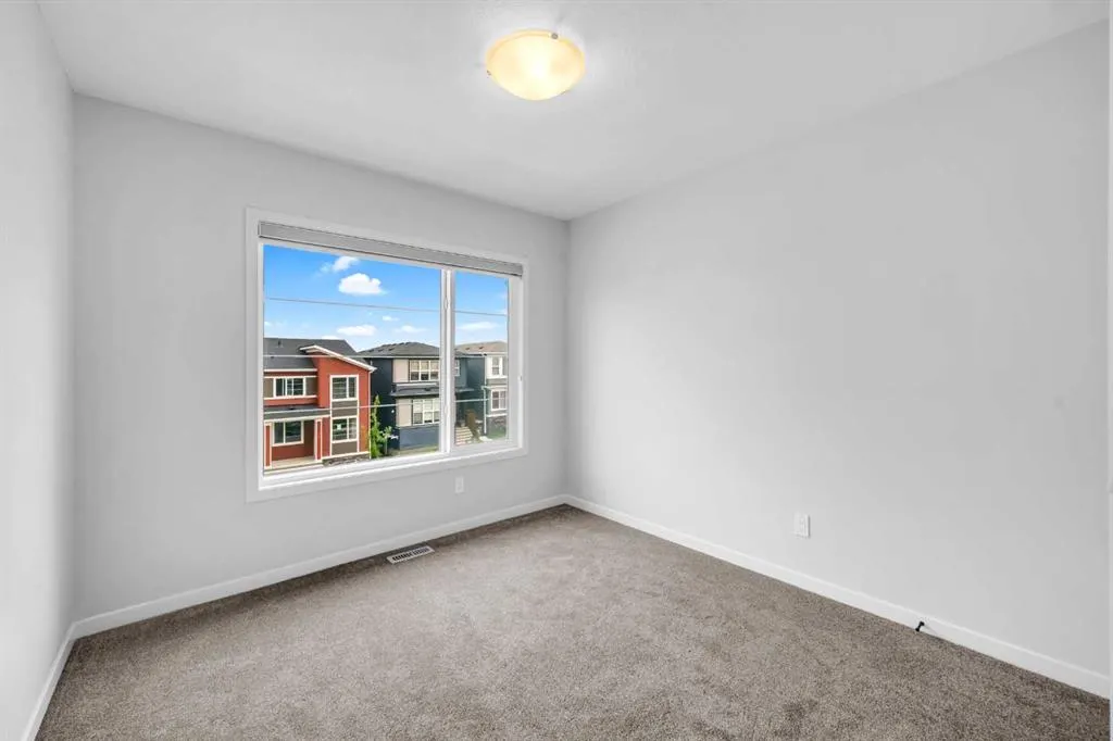 37 Edith Manor NW