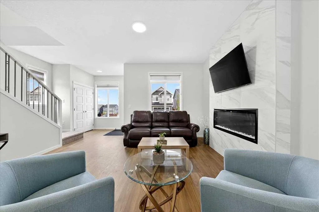 10 Lucas Close NW