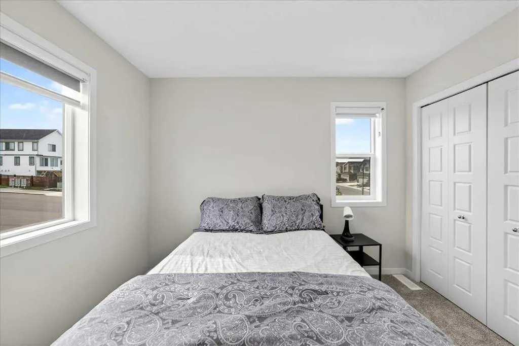 10 Lucas Close NW