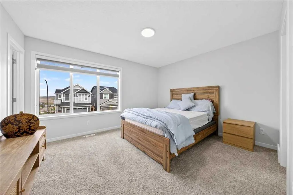 10 Lucas Close NW