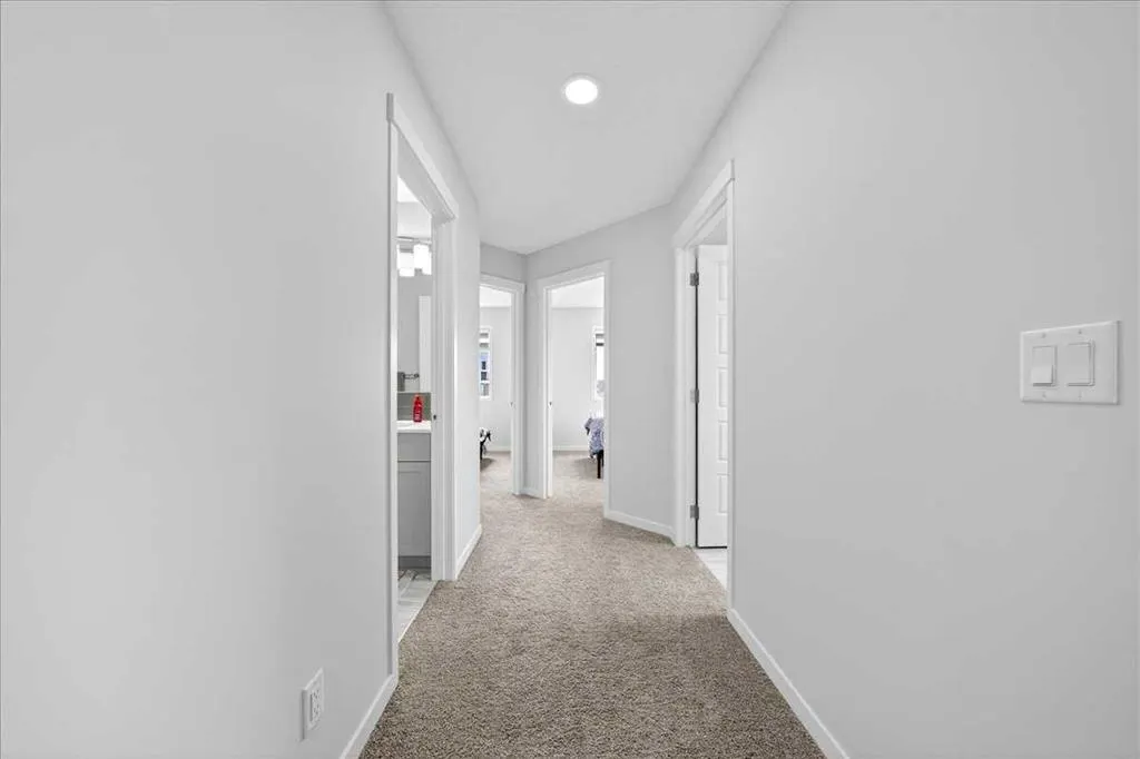 10 Lucas Close NW