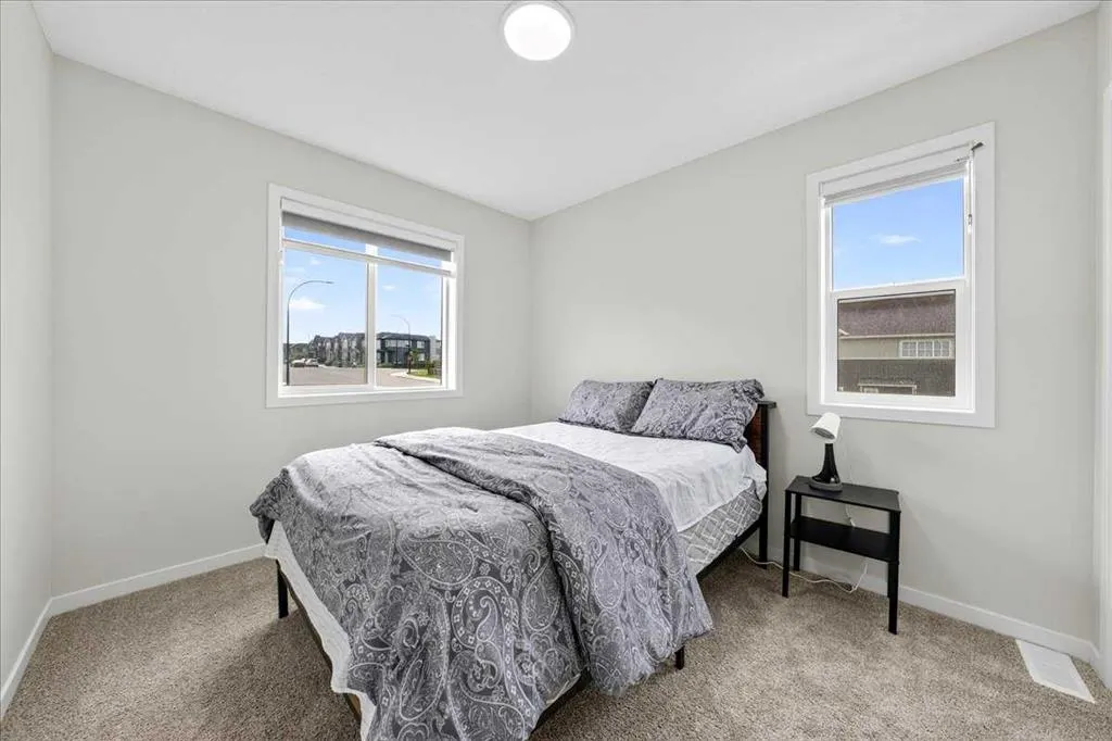 10 Lucas Close NW