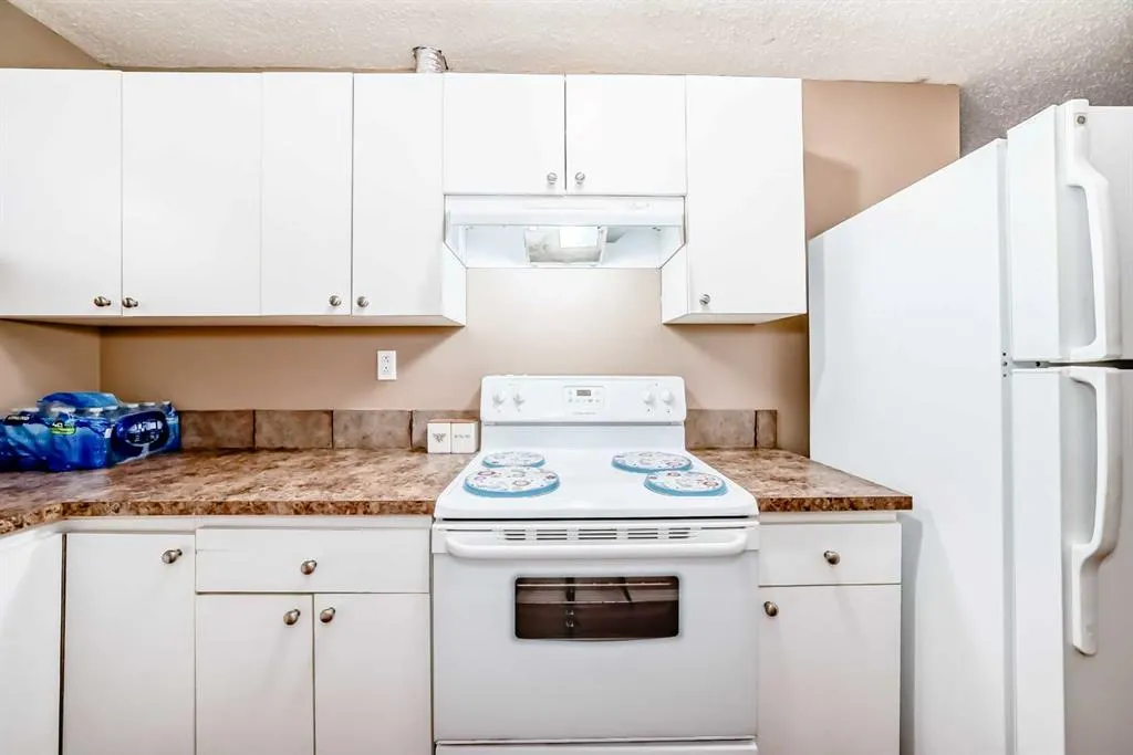148 Saddlecrest Gardens NE