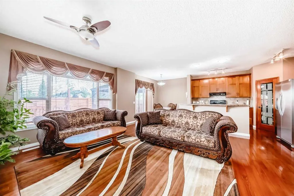 148 Saddlecrest Gardens NE
