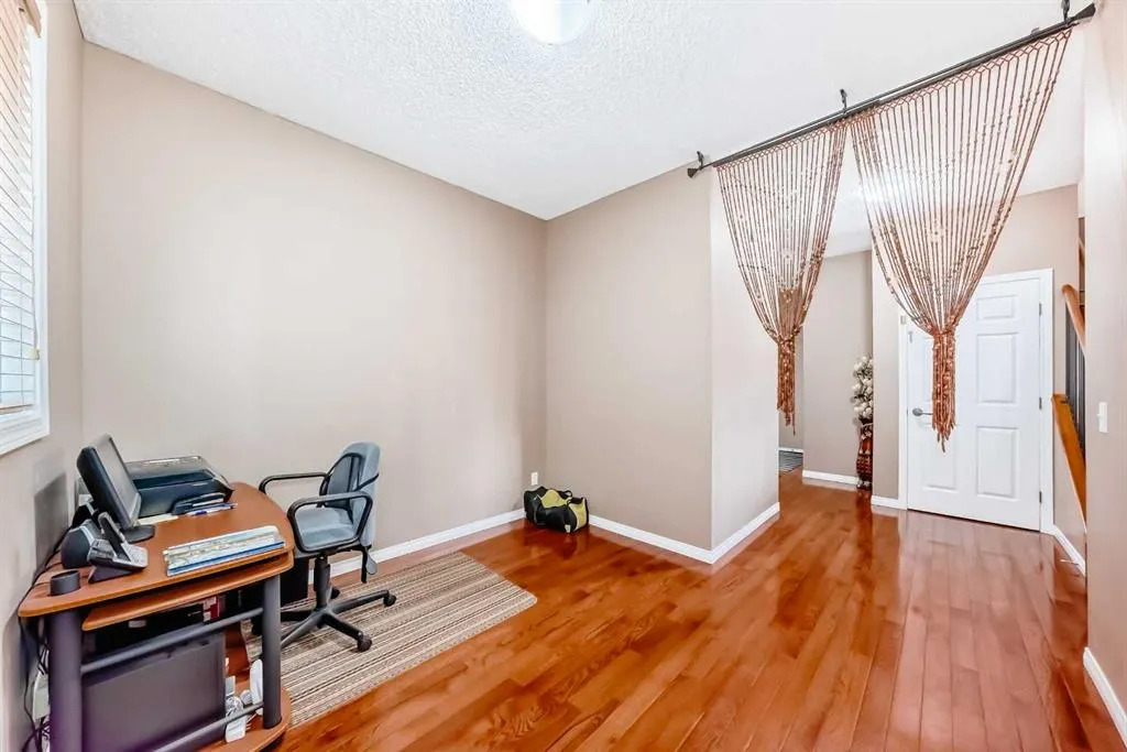 148 Saddlecrest Gardens NE