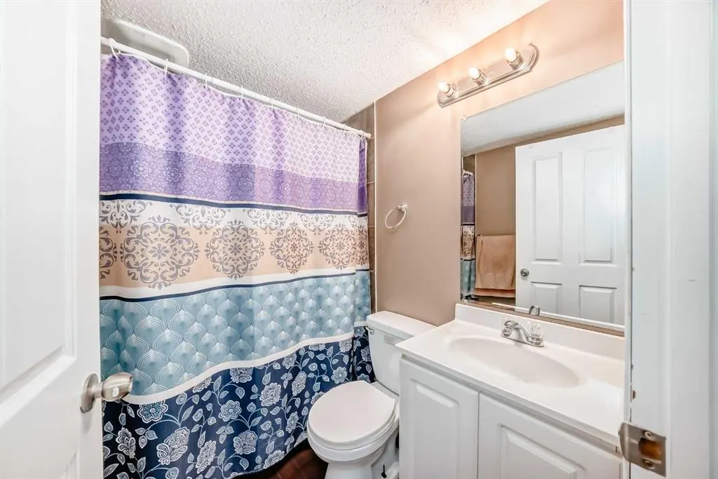 148 Saddlecrest Gardens NE