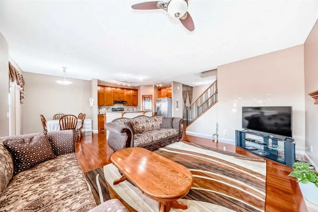 148 Saddlecrest Gardens NE