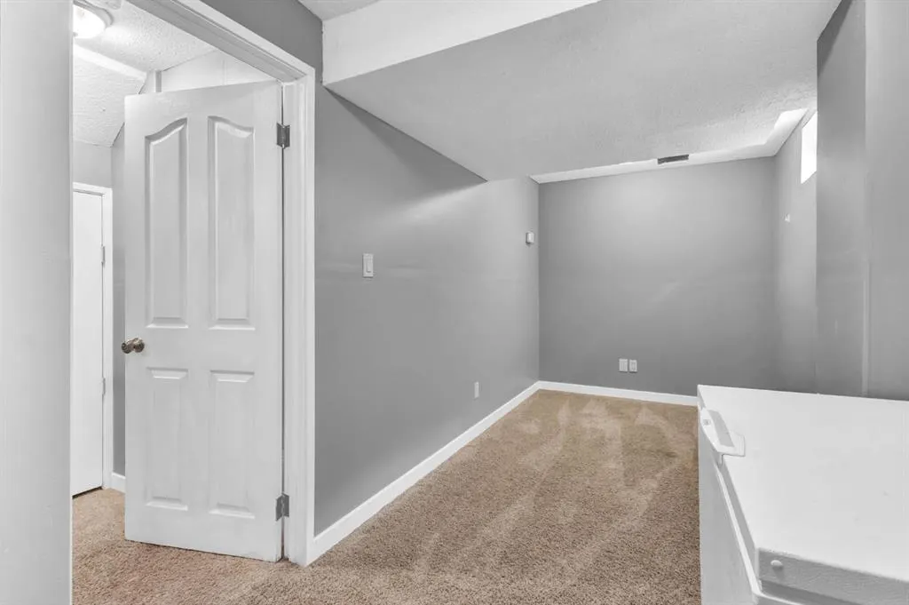 159 Erin Woods Drive SE