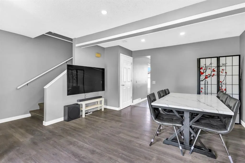 159 Erin Woods Drive SE