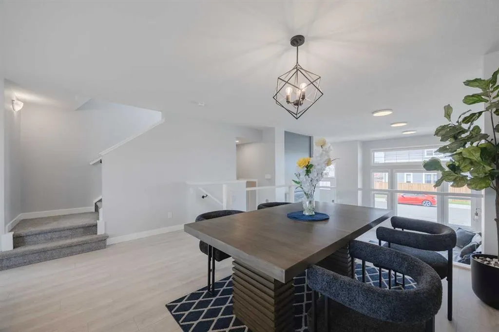 190 Magnolia Square SE