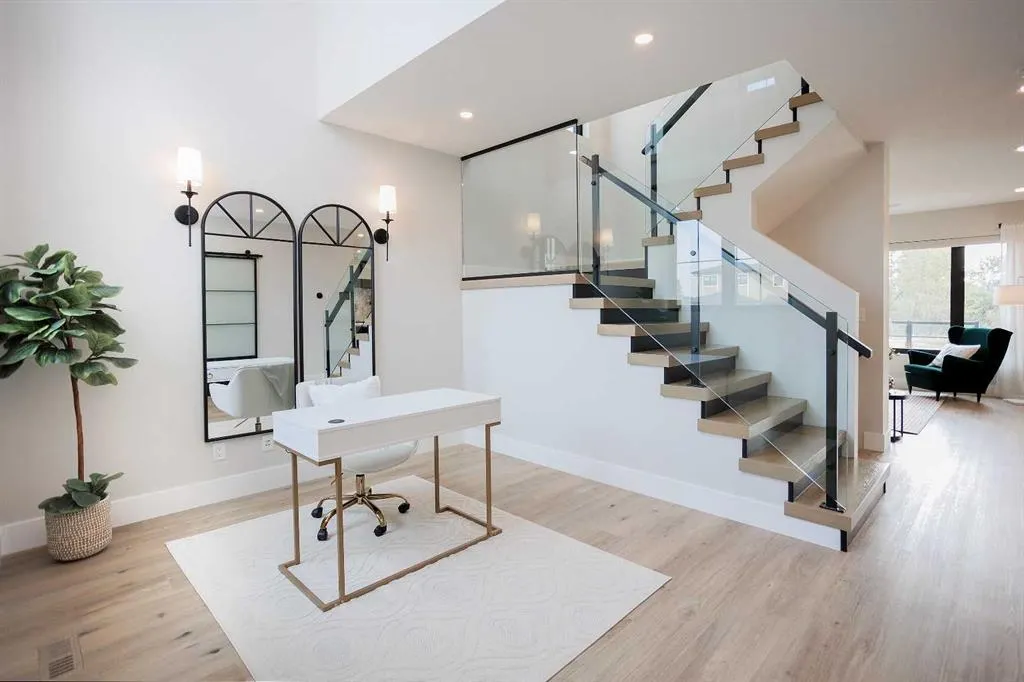 125 Emerald Drive
