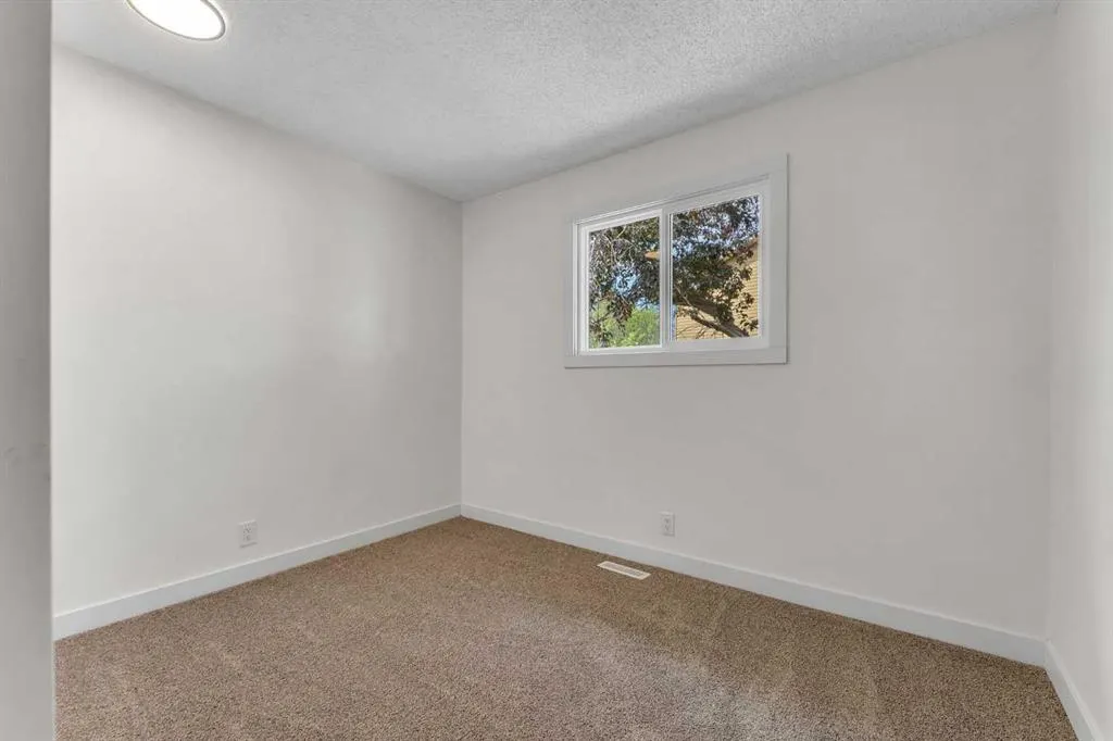 40 Erin Woods Drive SE